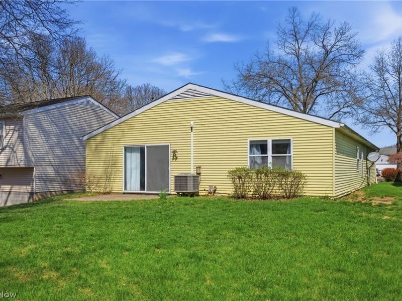 9966 Magnolia Drive , Olmsted Falls, OH 44138 Photo 23