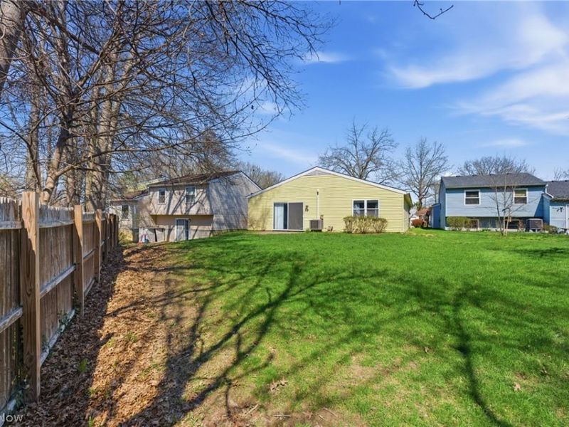 9966 Magnolia Drive , Olmsted Falls, OH 44138 Photo 24