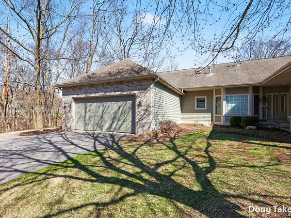 1718 Big Timber Court NE, Grand Rapids, MI 49505