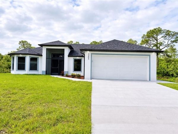 3305 39th ST W, LEHIGH ACRES, FL 33971