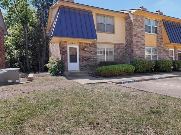 925 Cedar Terrace, Cedar Hill, TX 75104