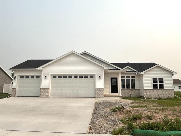 2050 BEAR PAW TRAIL, Sherwood, WI 54130