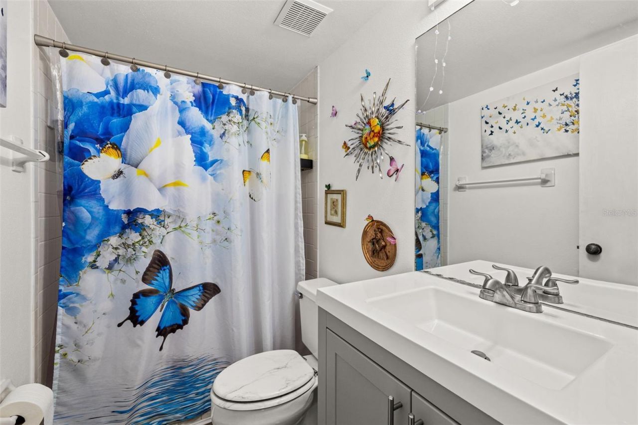 2200 Bahia Vista Street, Unit B8, Sarasota, FL 34239 Photo