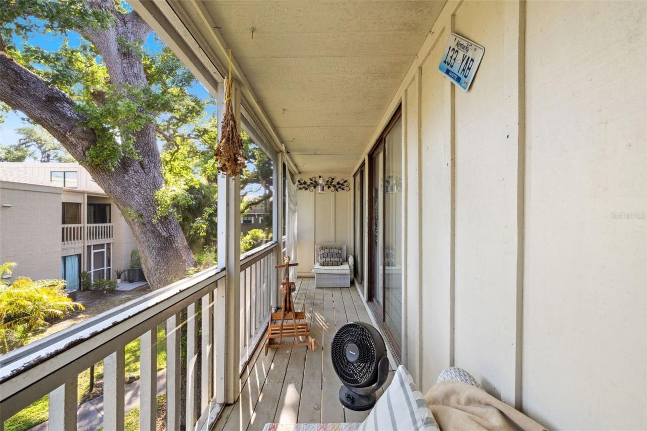 2200 Bahia Vista Street, Unit B8, Sarasota, FL 34239 Photo