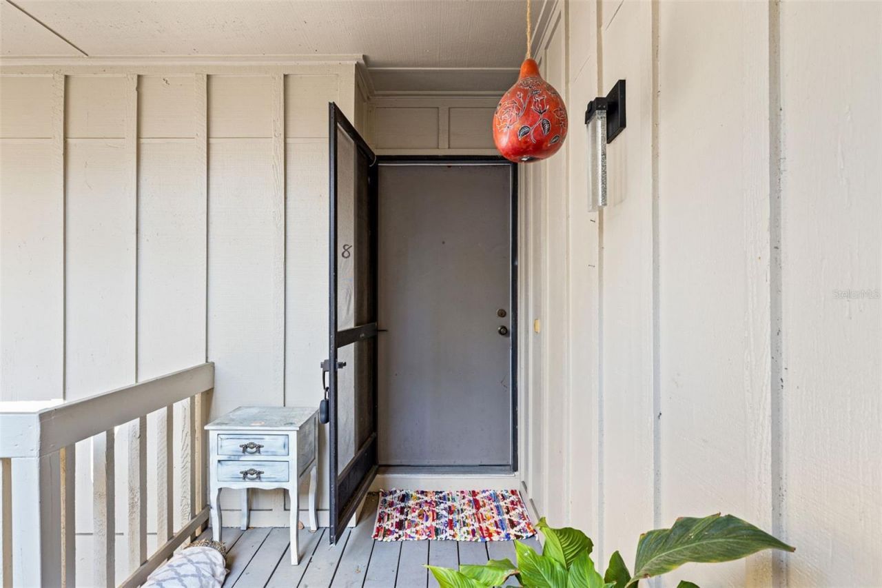 2200 Bahia Vista Street, Unit B8, Sarasota, FL 34239 Photo