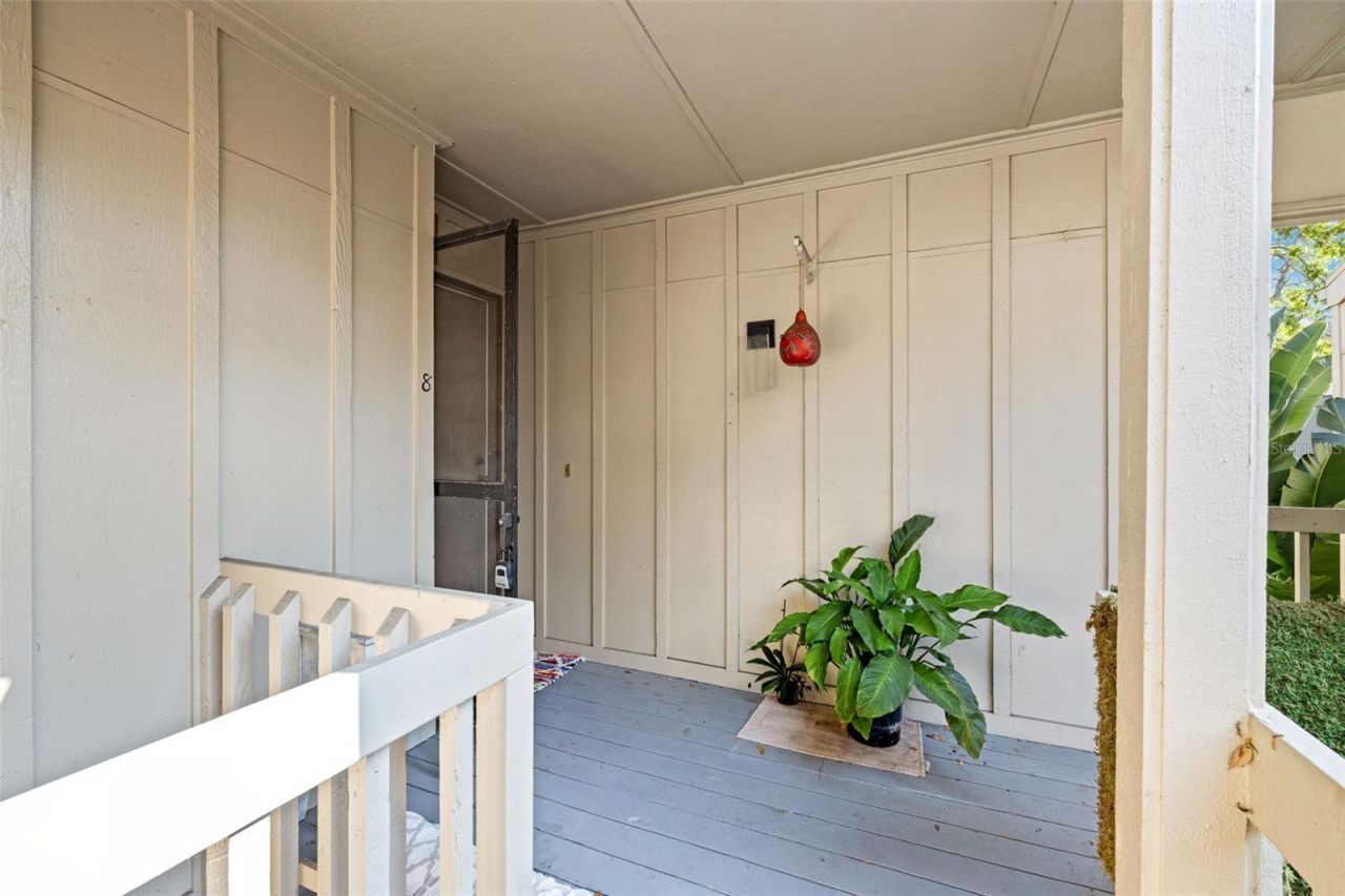 2200 Bahia Vista Street, Unit B8, Sarasota, FL 34239 Photo