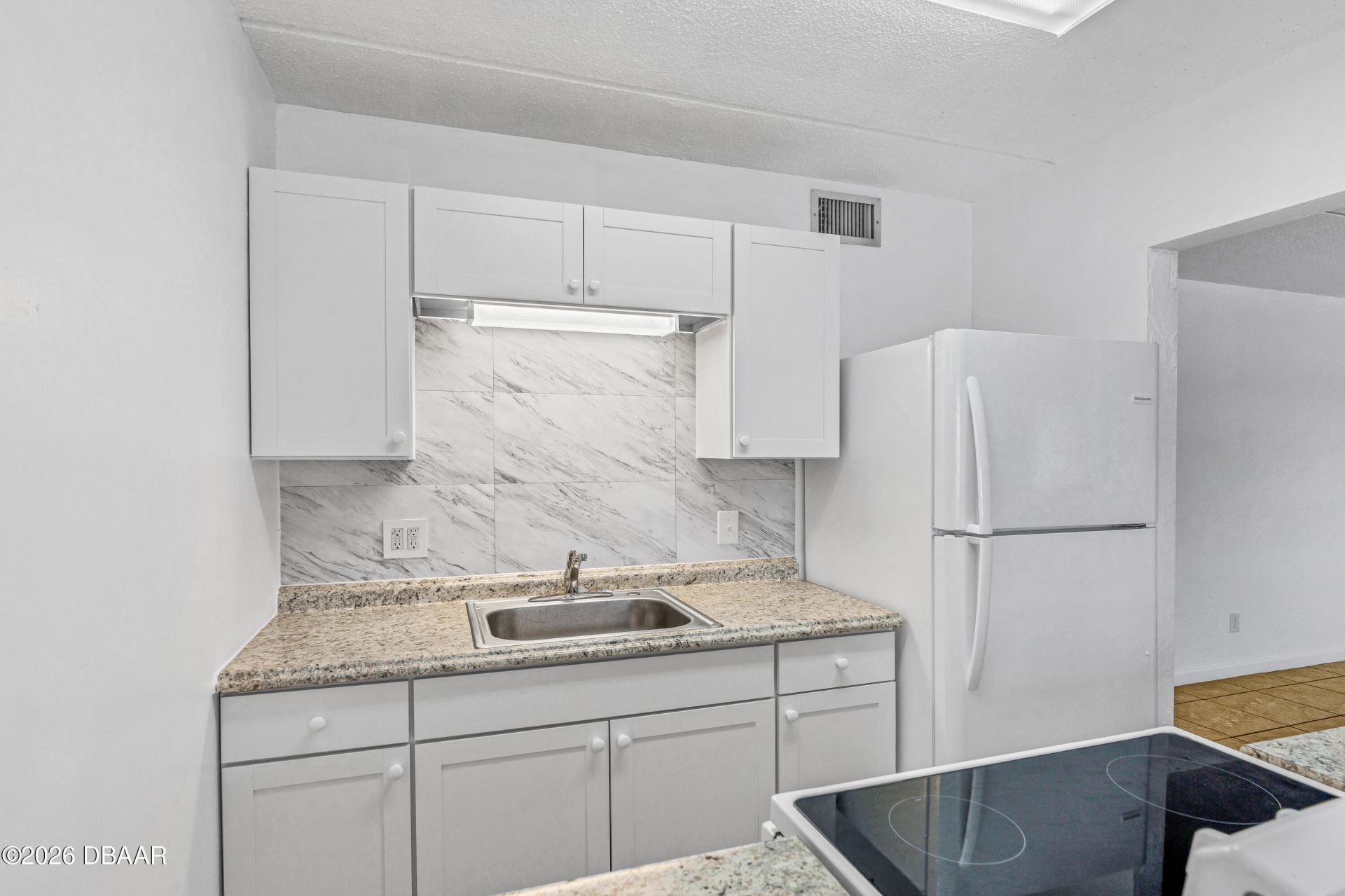 411 N Halifax Avenue, Unit 210, Daytona Beach, FL 32118 Photo