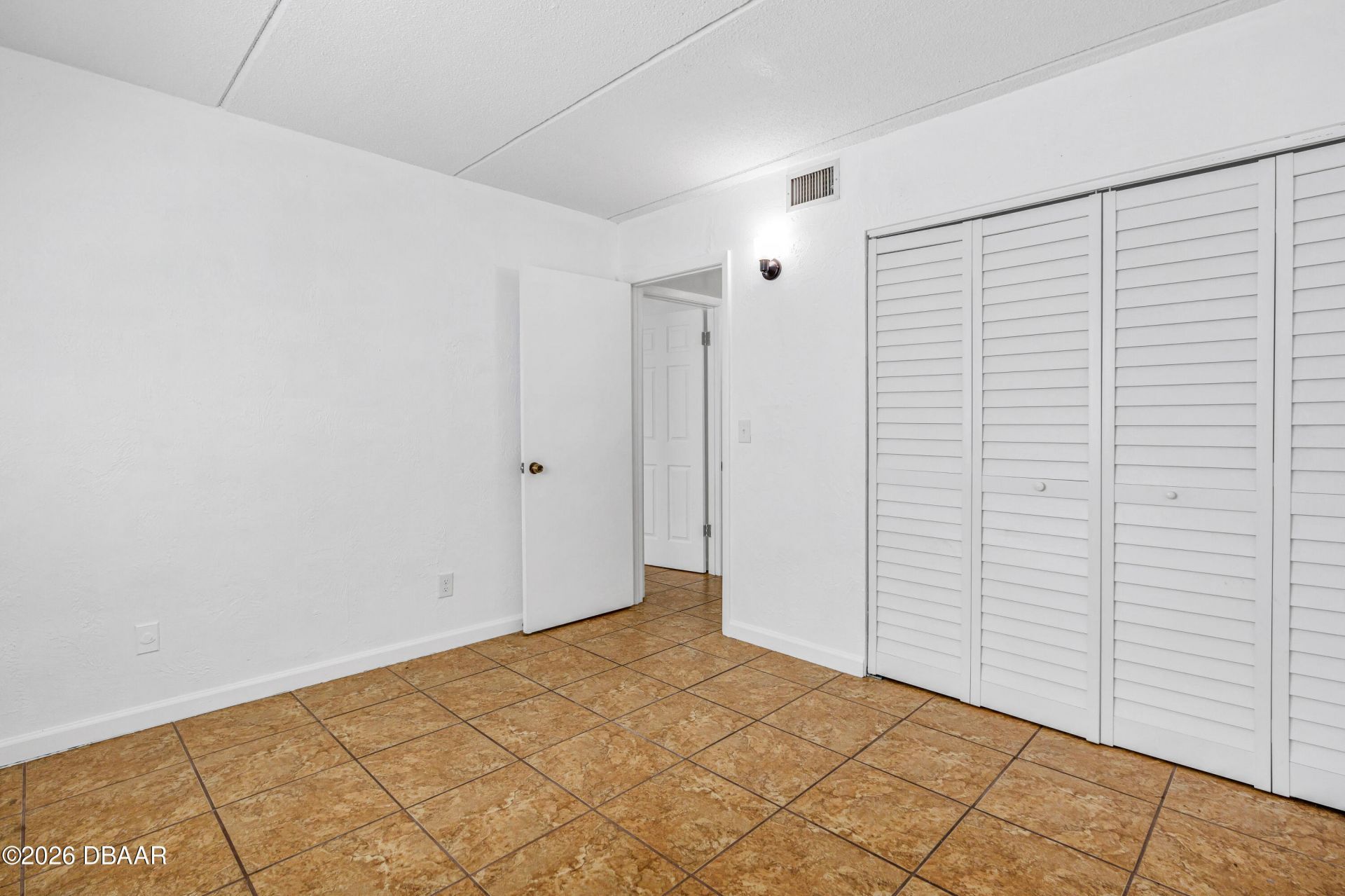 411 N Halifax Avenue, Unit 210, Daytona Beach, FL 32118 Photo