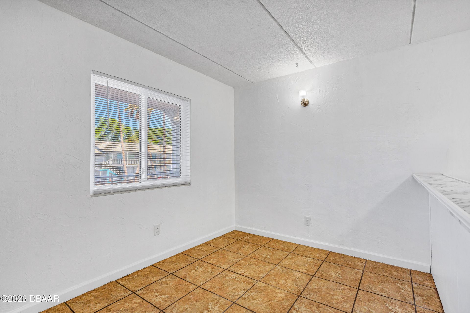 411 N Halifax Avenue, Unit 210, Daytona Beach, FL 32118 Photo