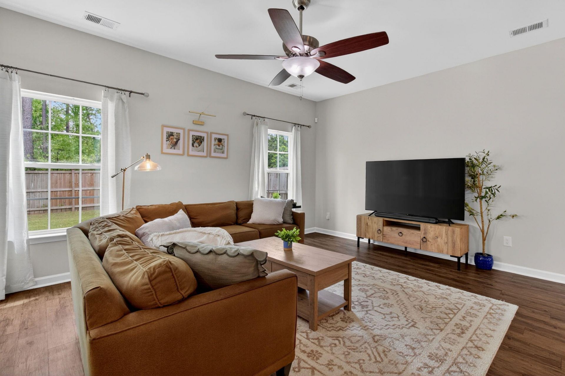 131 Lakestone Road Photo 11