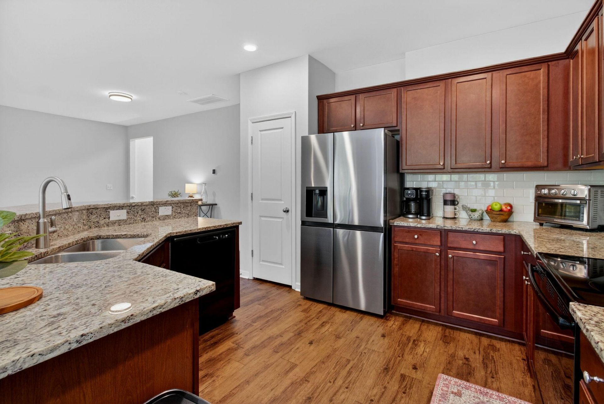 131 Lakestone Road Photo 17