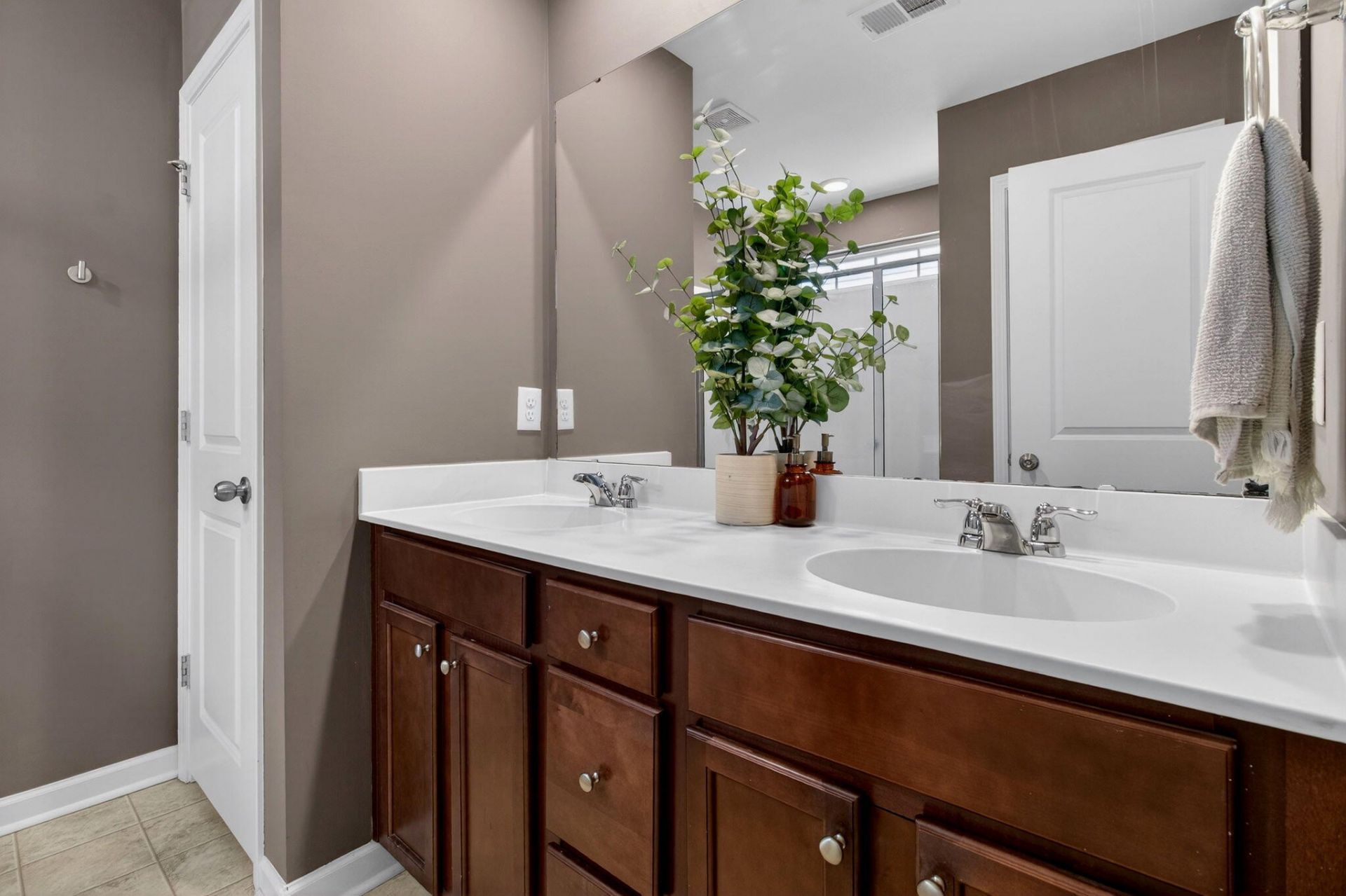 131 Lakestone Road Photo 26