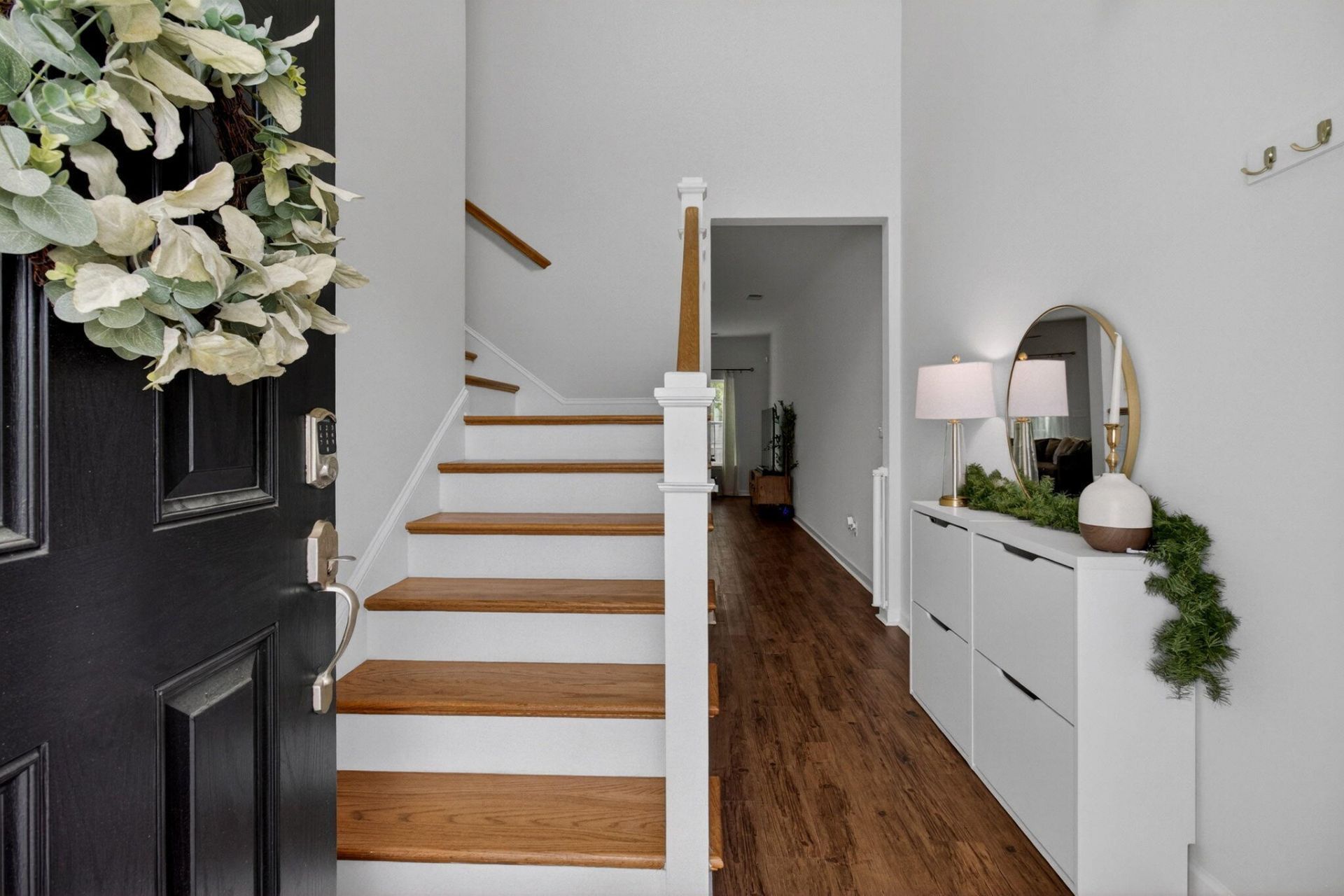 131 Lakestone Road Photo 9