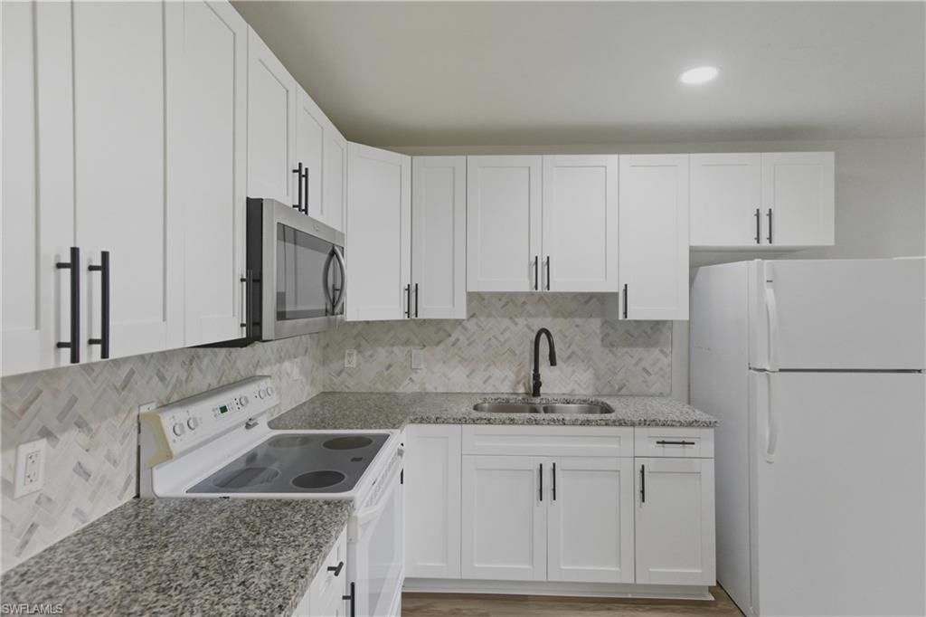 25 Cypress St , North Fort Myers, FL 33903 Photo