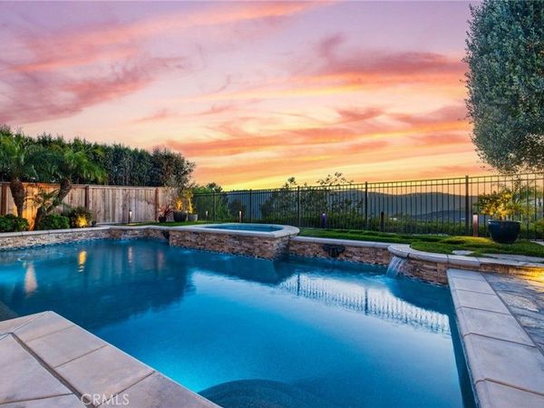 25 Southern Hills Drive, Aliso Viejo, CA 92656