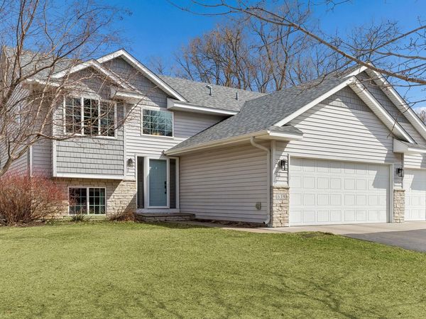 639 129th Avenue NE, Blaine, MN 55434