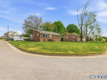 702 Keswick Road, Colonial Heights, VA 23834