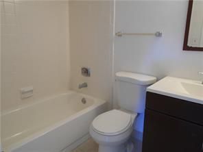 789 NW 103rd Terrace, Unit 101, Pembroke Pines, FL 33026 Photo