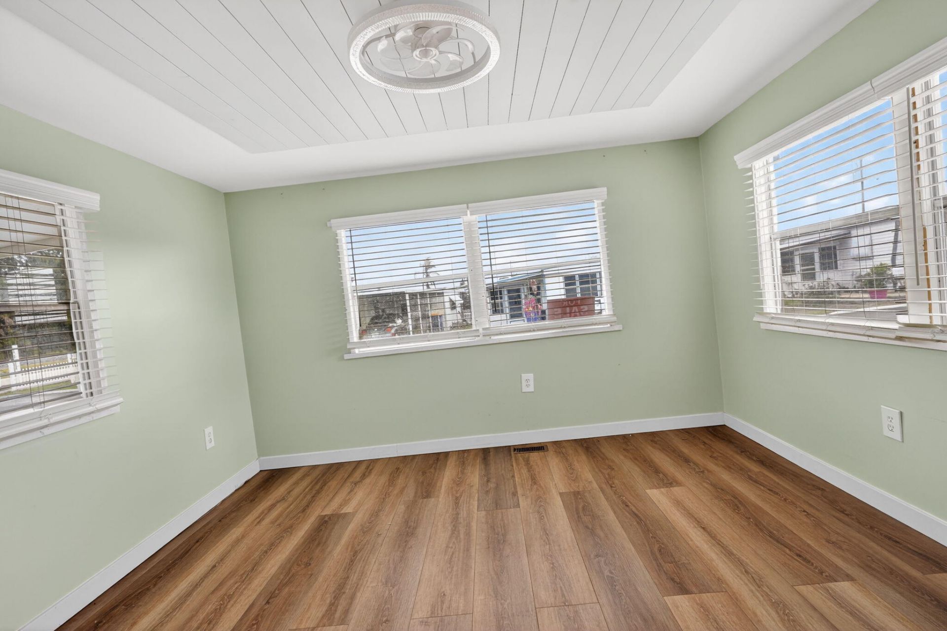 10885 SE Federal Highway, Hobe Sound, FL 33455 Photo