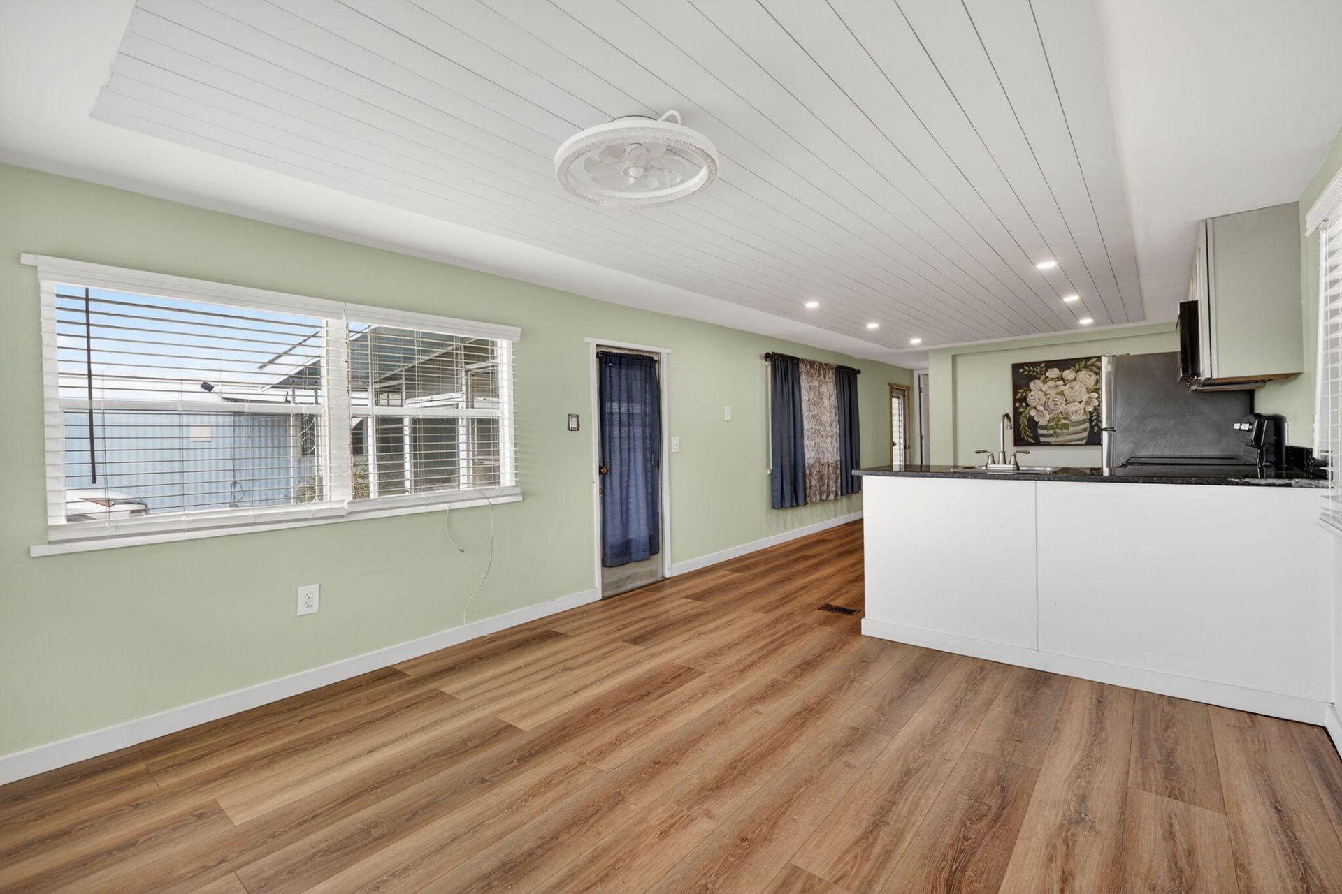 10885 SE Federal Highway, Hobe Sound, FL 33455 Photo