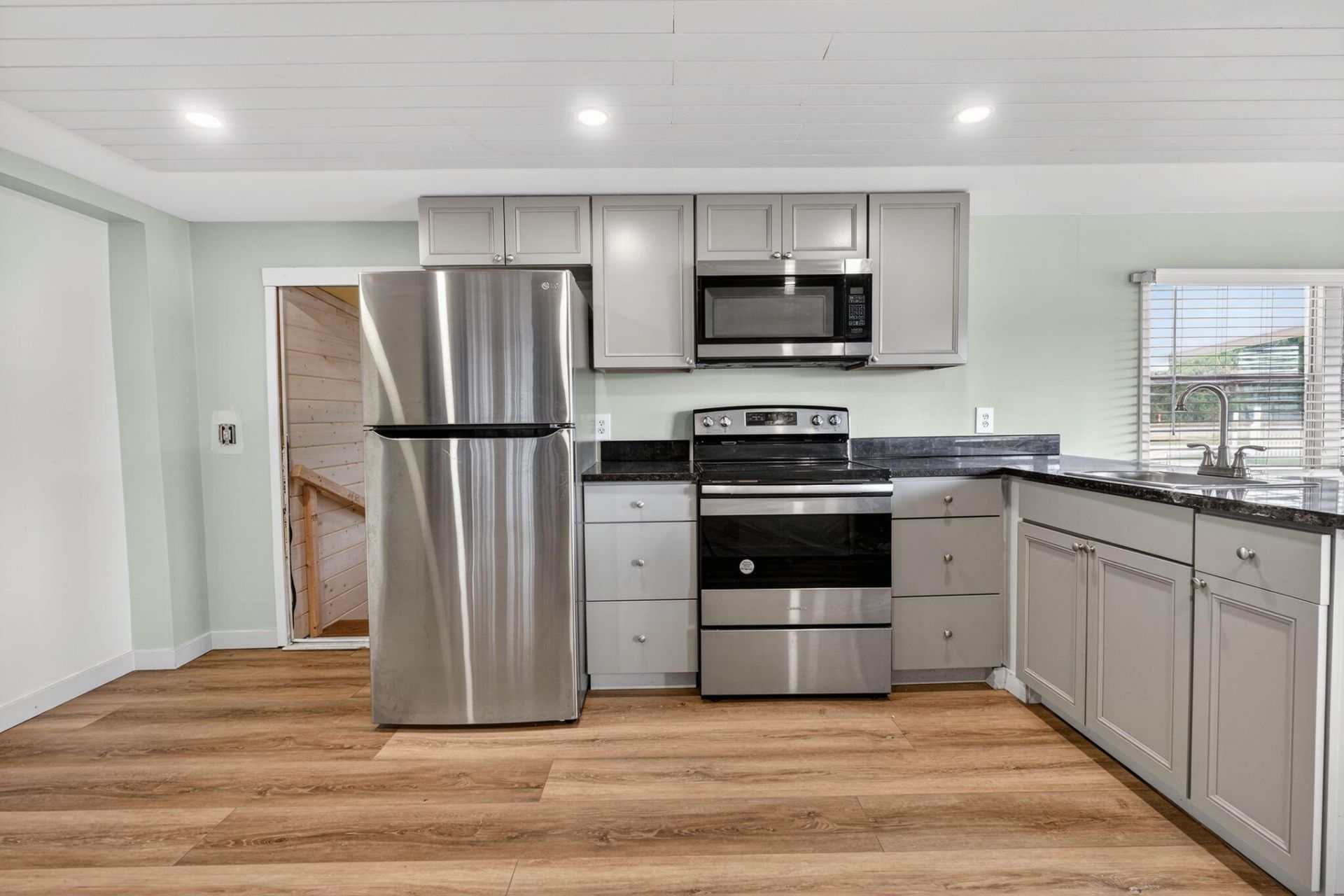 10885 SE Federal Highway, Hobe Sound, FL 33455 Photo