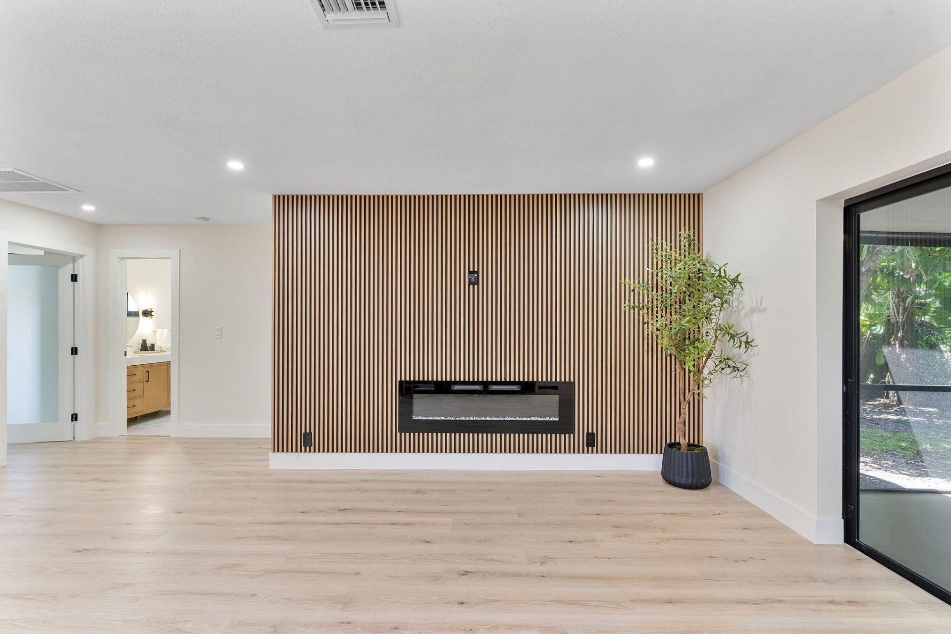 1820 N 17th Ct Court N, Lake Worth Beach, FL 33460 Photo