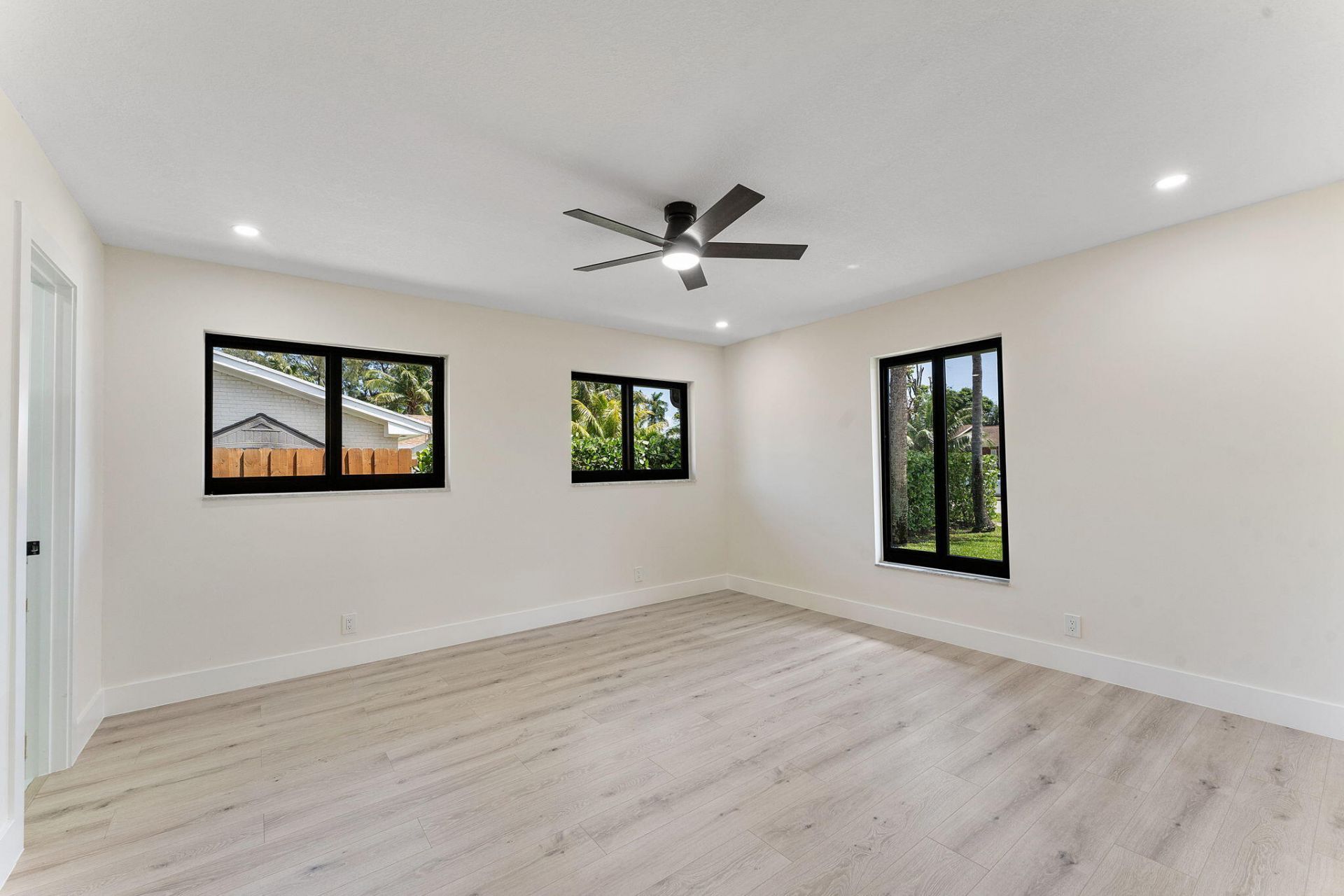 1820 N 17th Ct Court N, Lake Worth Beach, FL 33460 Photo