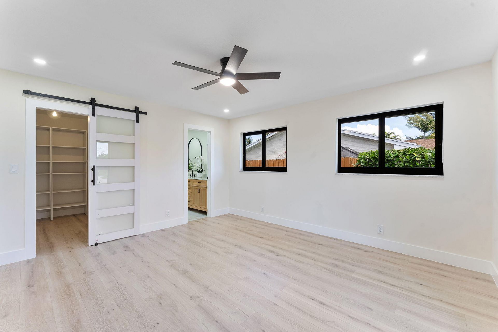 1820 N 17th Ct Court N, Lake Worth Beach, FL 33460 Photo