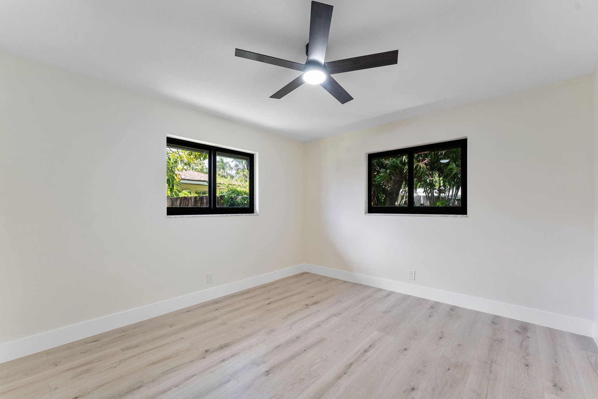 1820 N 17th Ct Court N, Lake Worth Beach, FL 33460 Photo