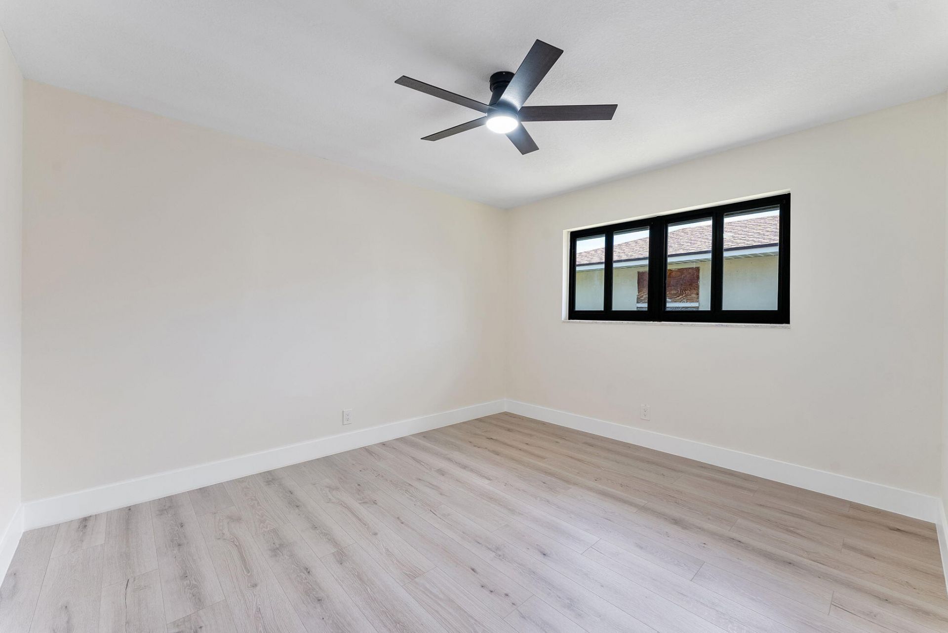 1820 N 17th Ct Court N, Lake Worth Beach, FL 33460 Photo