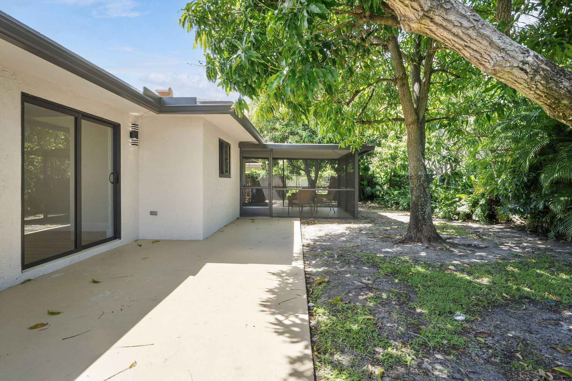 1820 N 17th Ct Court N, Lake Worth Beach, FL 33460 Photo