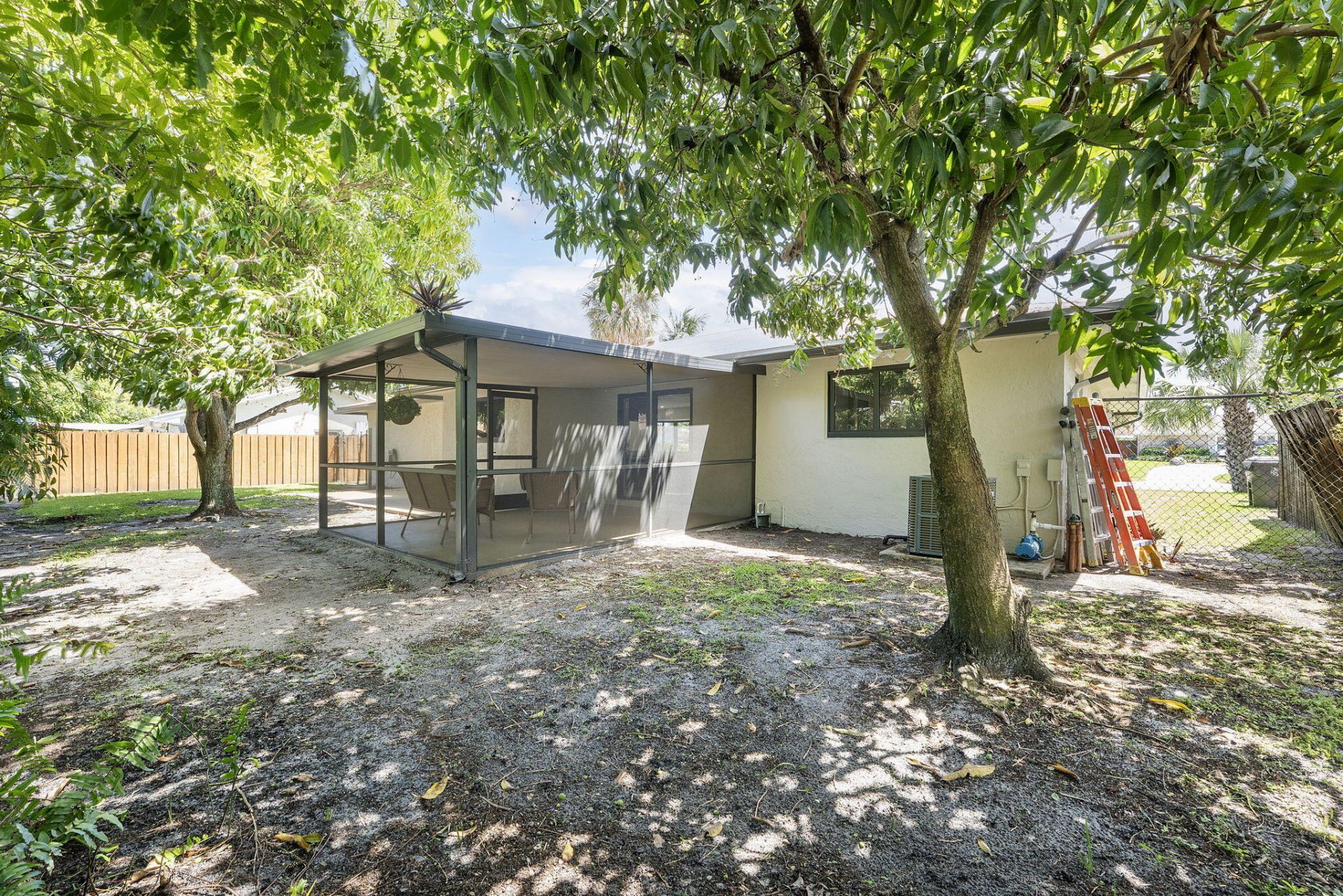 1820 N 17th Ct Court N, Lake Worth Beach, FL 33460 Photo