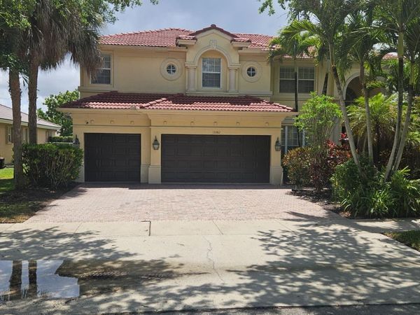 13382 Lakepointe Circle, Cooper City, FL 33330