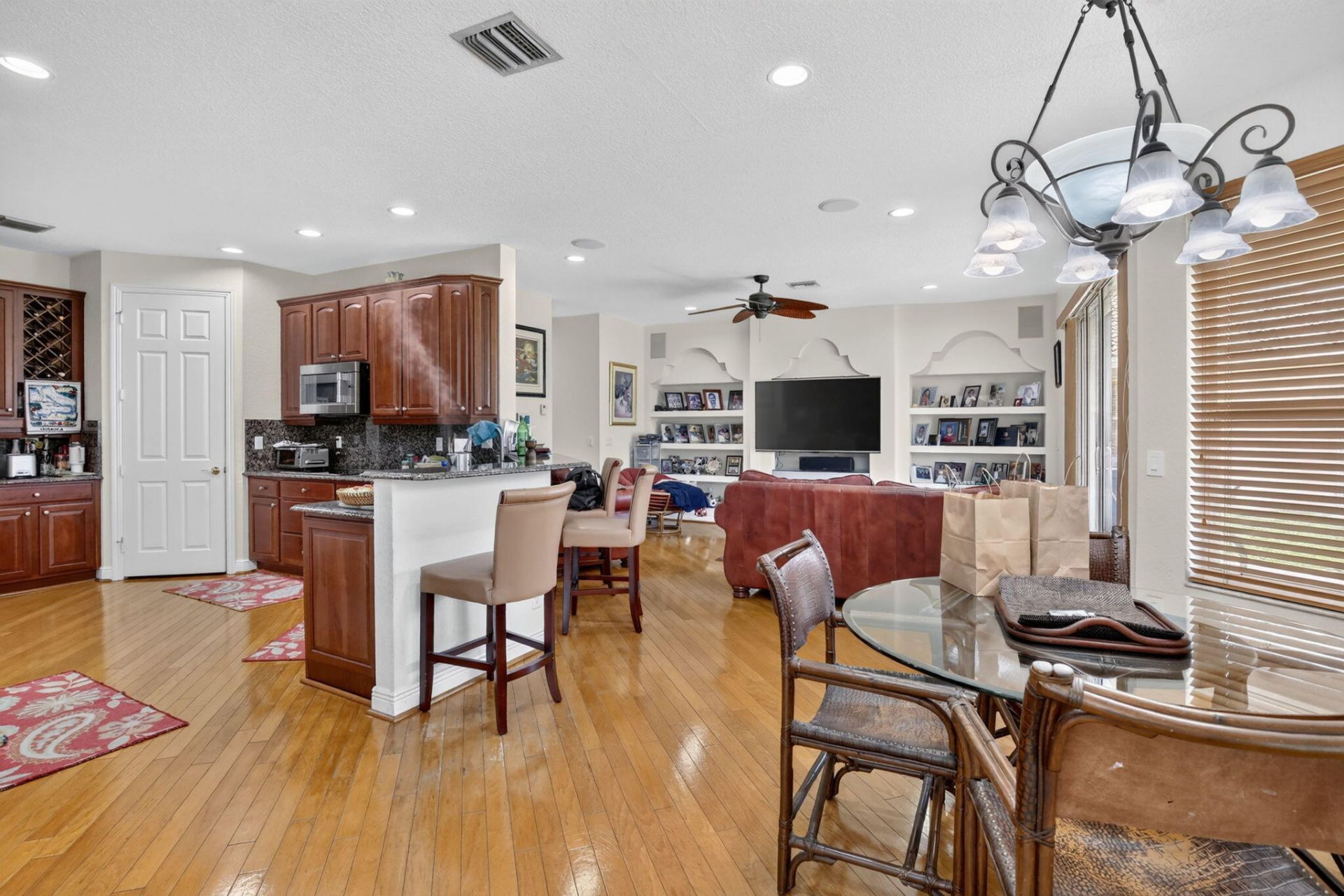 13382 Lakepointe Circle, Cooper City, FL 33330 Photo