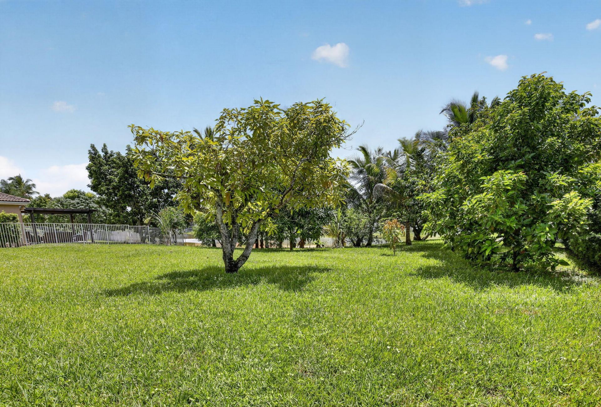13382 Lakepointe Circle, Cooper City, FL 33330 Photo