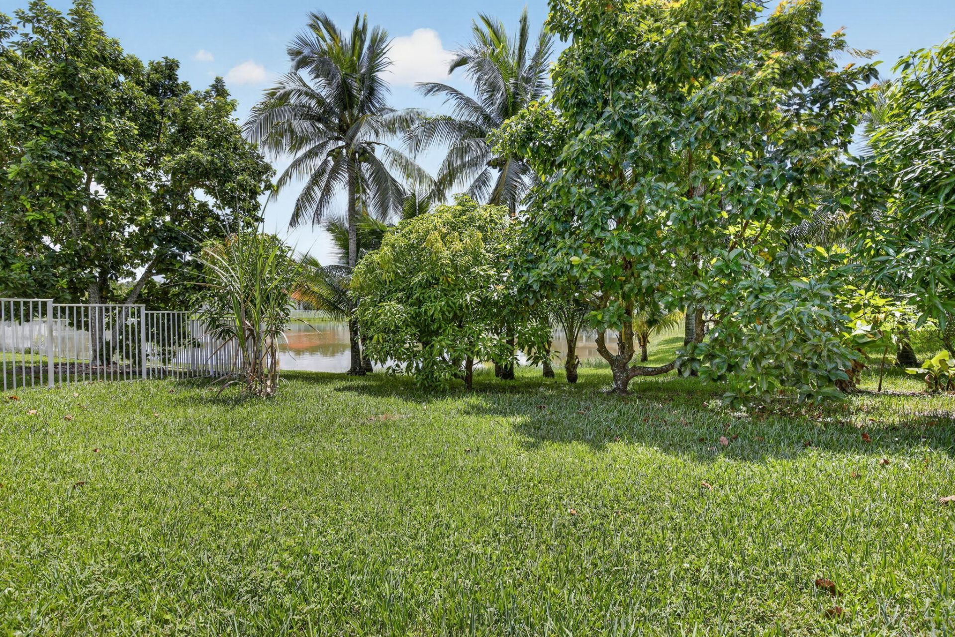 13382 Lakepointe Circle, Cooper City, FL 33330 Photo