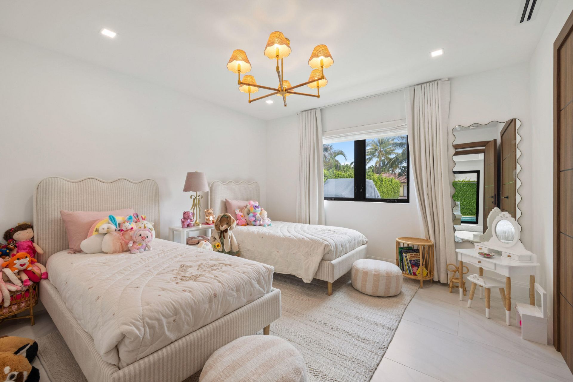 1099 S Atlantic Drive, Lantana, FL 33462 Photo