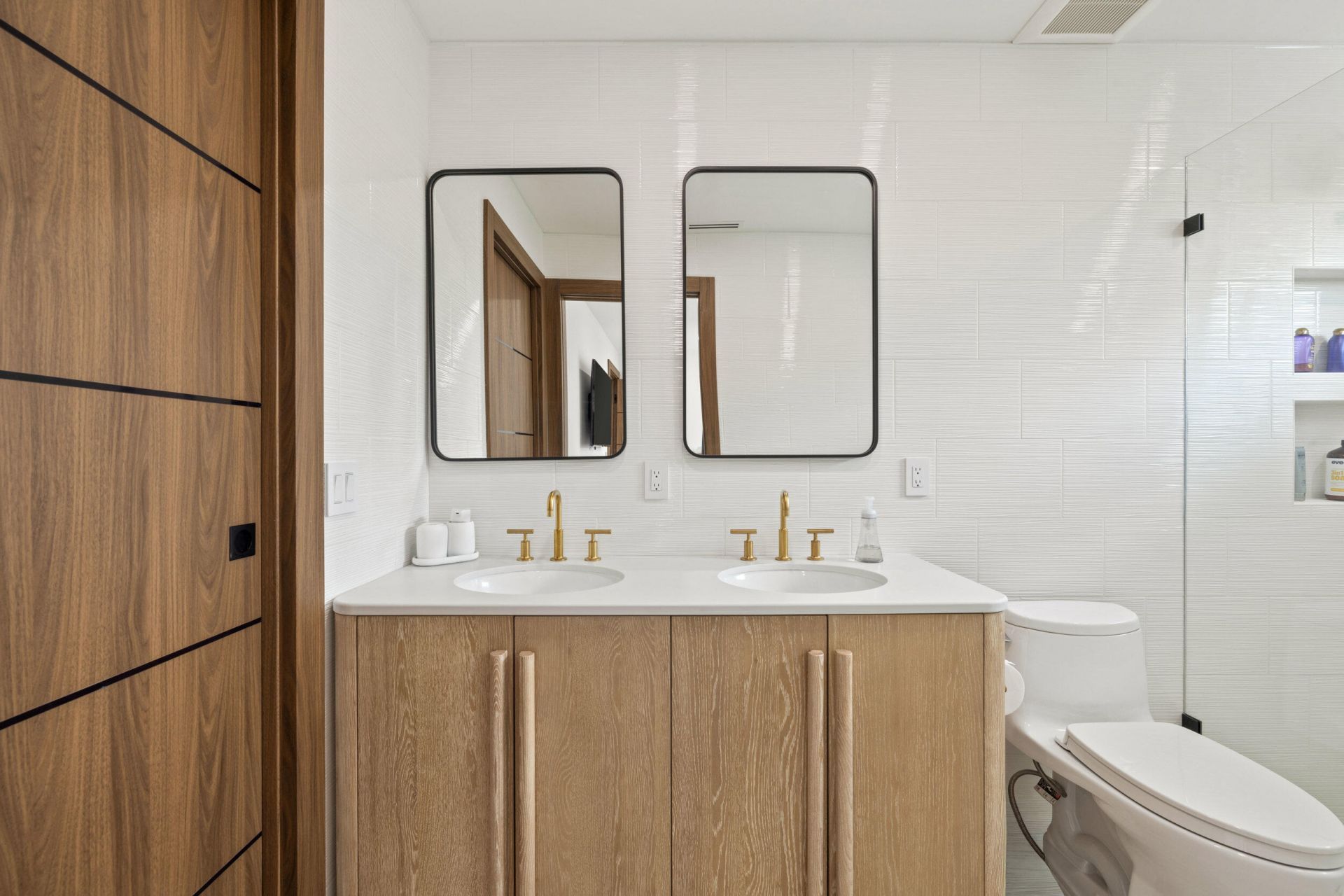 1099 S Atlantic Drive, Lantana, FL 33462 Photo