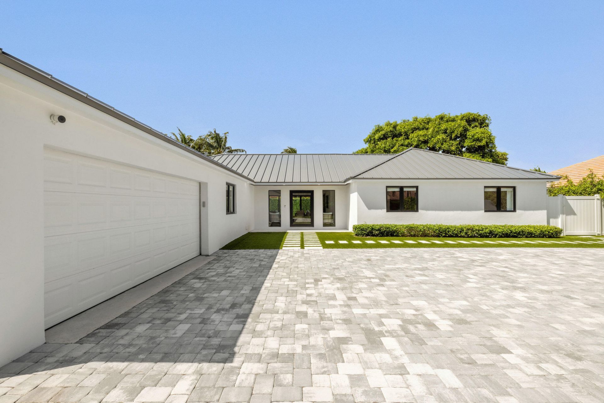 1099 S Atlantic Drive, Lantana, FL 33462 Photo