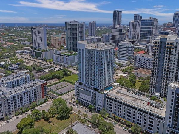 315 NE 3rd Avenue, Unit 1201, Fort Lauderdale, FL 33301