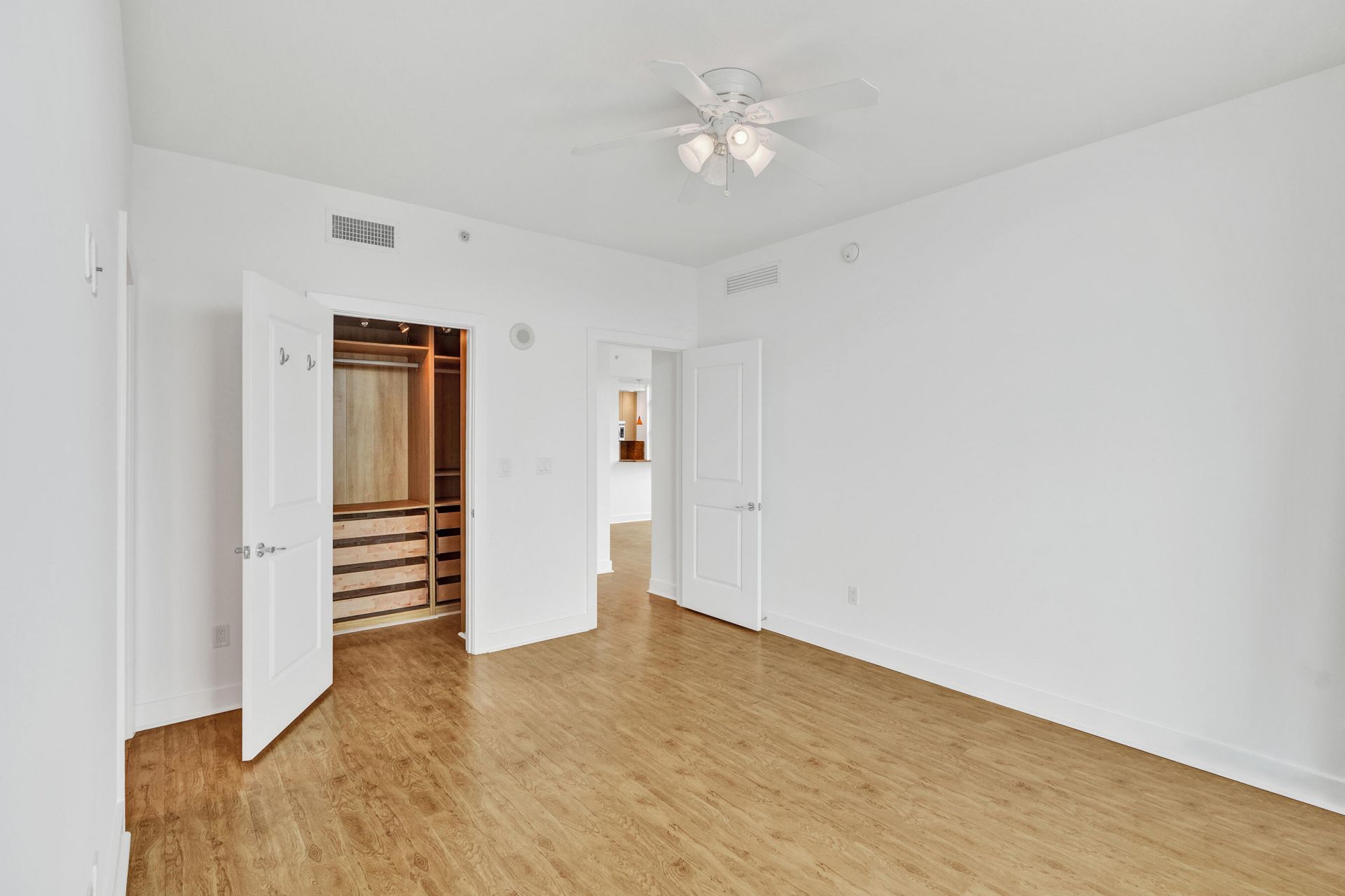 315 NE 3rd Avenue, Unit 1201, Fort Lauderdale, FL 33301 Photo