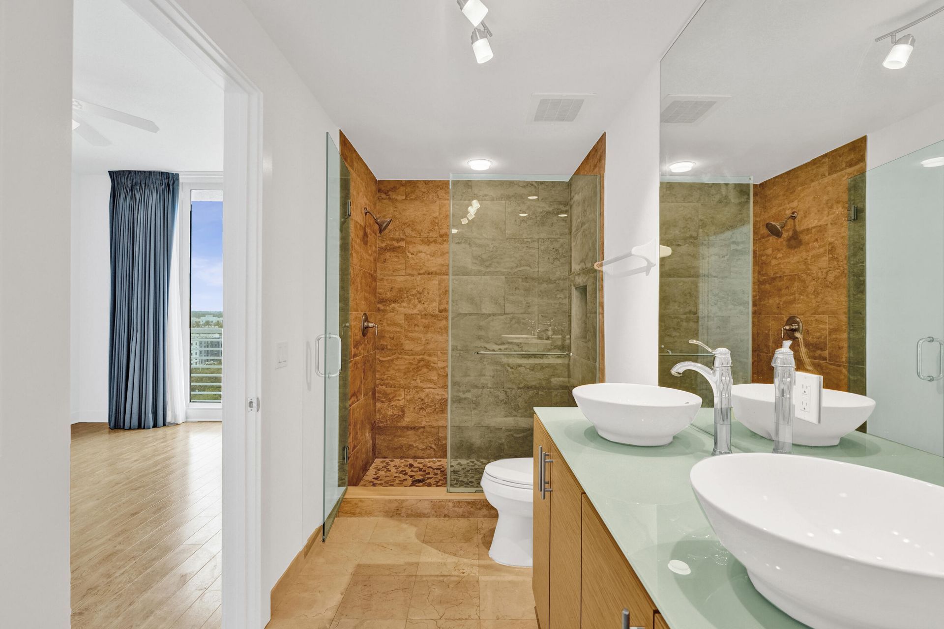 315 NE 3rd Avenue, Unit 1201, Fort Lauderdale, FL 33301 Photo