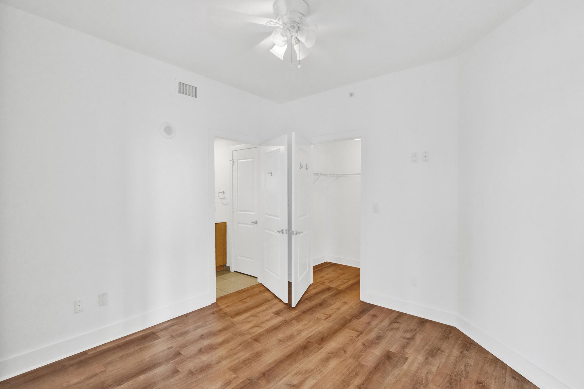 315 NE 3rd Avenue, Unit 1201, Fort Lauderdale, FL 33301 Photo