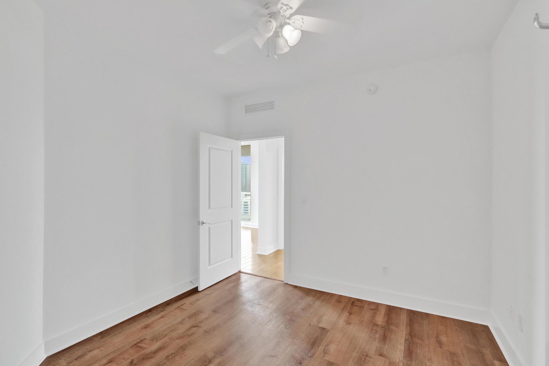 315 NE 3rd Avenue, Unit 1201, Fort Lauderdale, FL 33301 Photo