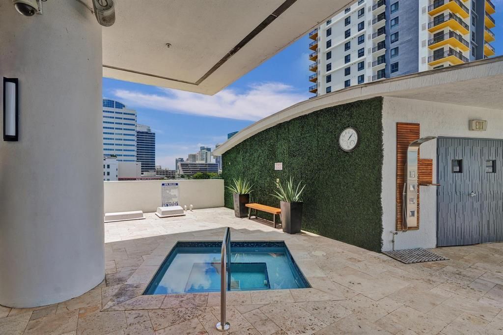 315 NE 3rd Avenue, Unit 1201, Fort Lauderdale, FL 33301 Photo