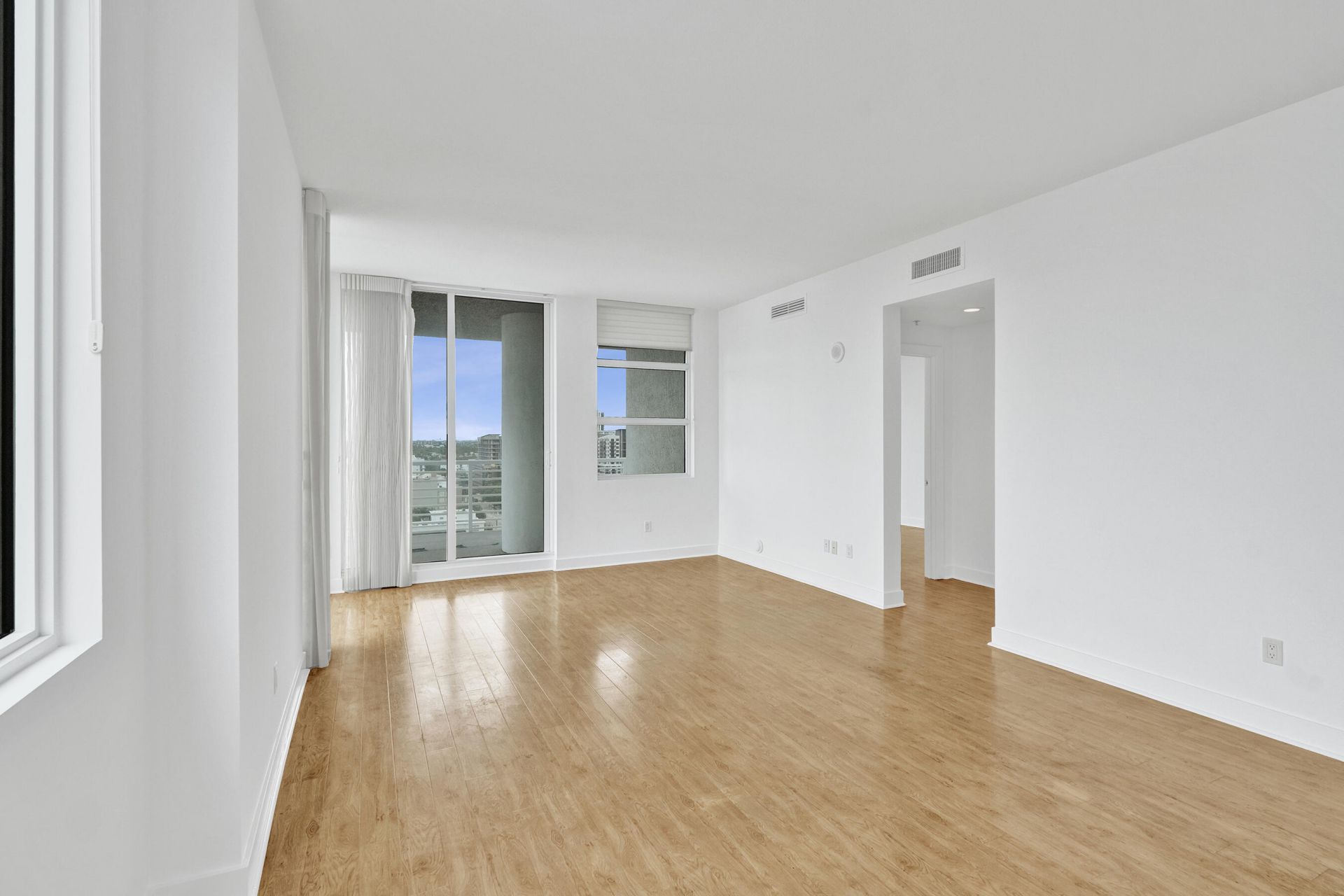 315 NE 3rd Avenue, Unit 1201, Fort Lauderdale, FL 33301 Photo