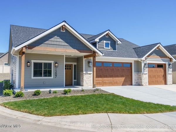 1207 W FAIR LN, Post Falls, ID 83854