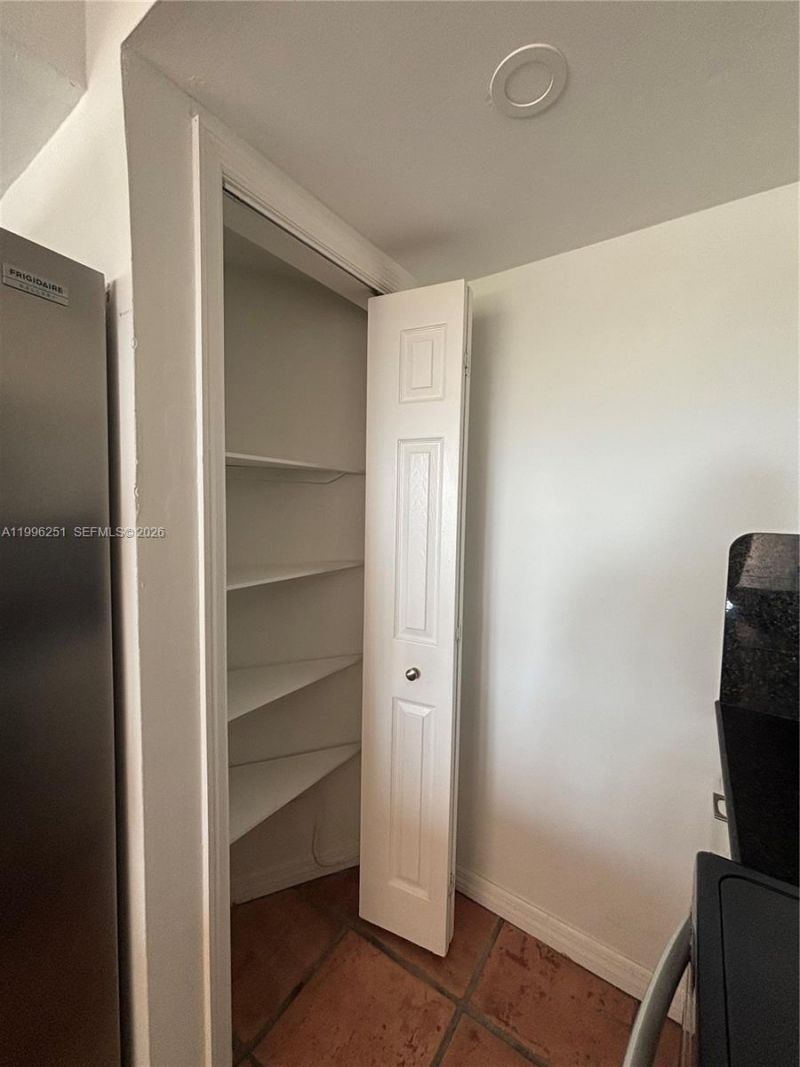 555 Crandon Blvd , Unit 43, Key Biscayne, FL 33149 Photo