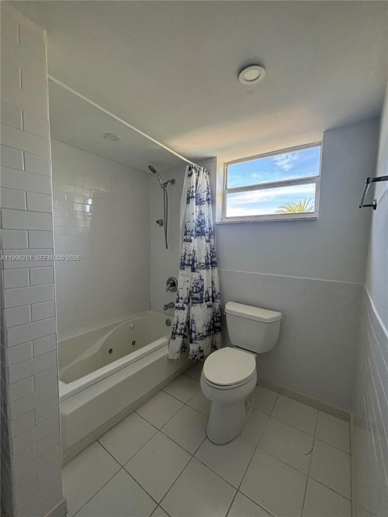 555 Crandon Blvd , Unit 43, Key Biscayne, FL 33149 Photo