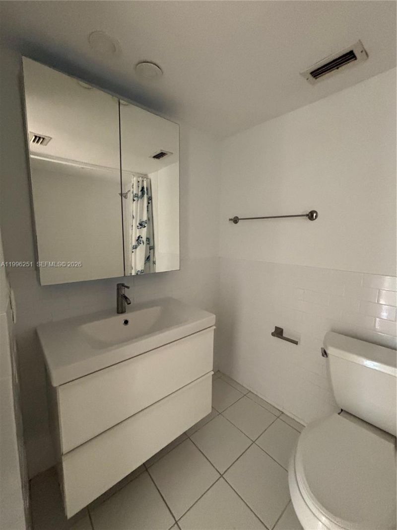 555 Crandon Blvd, Unit 43, Key Biscayne, FL 33149 Photo